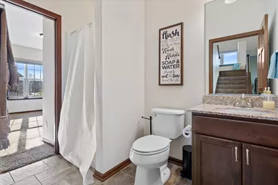 N42W22770  Beacon Ct, Pewaukee, WI 53072 - Photo 20