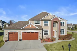 N42W22770 Beacon Ct, Pewaukee, WI 53072 - Photo 52
