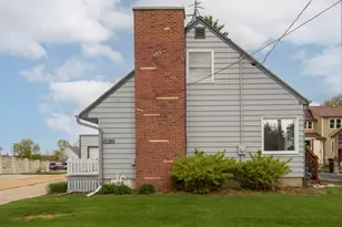 208 Wright St, Waukesha, WI 53186 - Photo 32