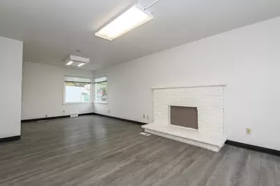 208  Wright St, Waukesha, WI 53186 - Photo 36