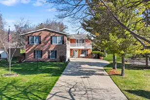 25922 W Loomis Rd, Racine, WI 53185 - Photo 2