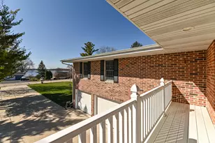 25922 W Loomis Rd, Racine, WI 53185 - Photo 16