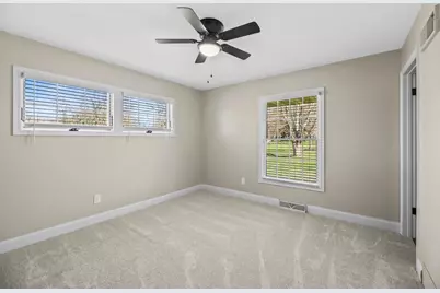 25922 W Loomis Rd, Racine, WI 53185 - Photo 28