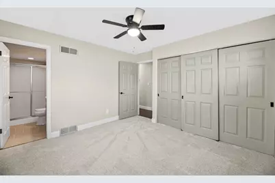 25922 W Loomis Rd, Racine, WI 53185 - Photo 26