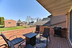 25922 W Loomis Rd, Racine, WI 53185 - Photo 48
