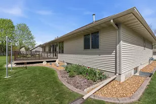 489 Braatz Dr, Kewaskum, WI 53040 - Photo 34