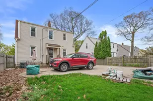 2617 S 99th St, West Allis, WI 53227 - Photo 20