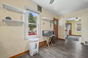 2617 S 99th St, West Allis, WI 53227 - Photo 8