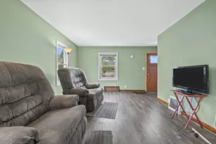 2617 S 99th St, West Allis, WI 53227 - Photo 4