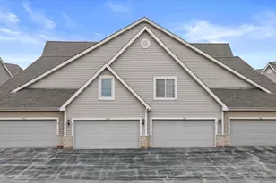 1351 Rose Ct, Waukesha, WI 53186 - Photo 36