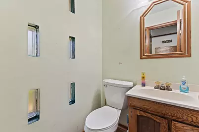 524 E Forest Hill Ave, Oak Creek, WI 53154 - Photo 14