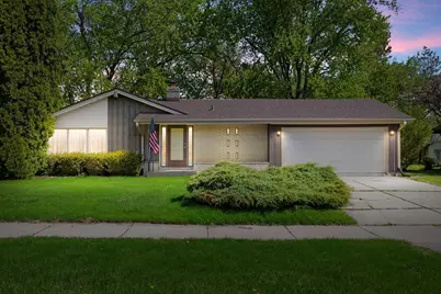524 E Forest Hill Ave, Oak Creek, WI 53154 - Photo 1