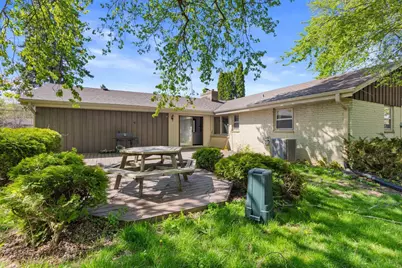 524 E Forest Hill Ave, Oak Creek, WI 53154 - Photo 28