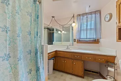 524 E Forest Hill Ave, Oak Creek, WI 53154 - Photo 18