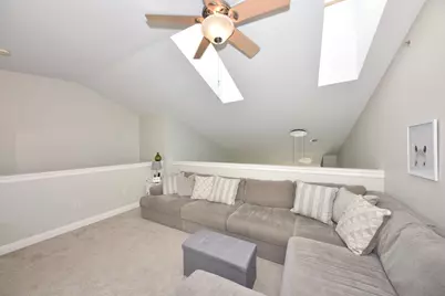 W206N16618  Blackberry Cir #2327, Jackson, WI 53037 - Photo 20