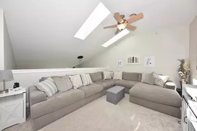 W206N16618  Blackberry Cir #2327, Jackson, WI 53037 - Photo 18