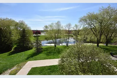 W206N16618  Blackberry Cir #2327, Jackson, WI 53037 - Photo 34
