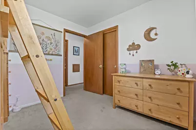 8674 S Wildwood Dr, Oak Creek, WI 53154 - Photo 16