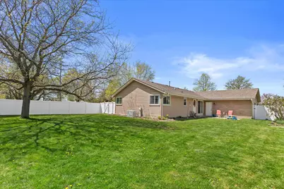 8674 S Wildwood Dr, Oak Creek, WI 53154 - Photo 30