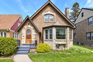 5618 W Auer Ave, Milwaukee, WI 53216 - Photo 1