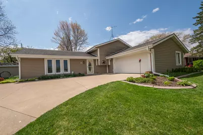 N97W21763  White Horse Dr, Germantown, WI 53017 - Photo 2