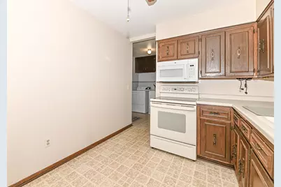 503  Paul St, Racine, WI 53105 - Photo 12