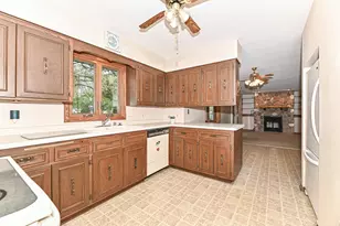 503 Paul St, Racine, WI 53105 - Photo 10