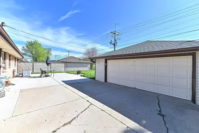 5416 S Elaine Ave, Cudahy, WI 53110 - Photo 32