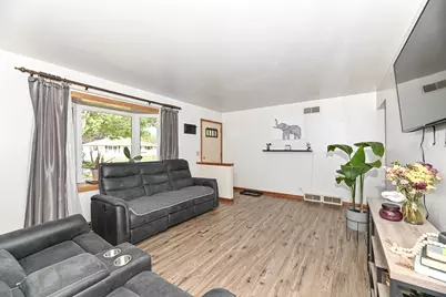 5416 S Elaine Ave, Cudahy, WI 53110 - Photo 12