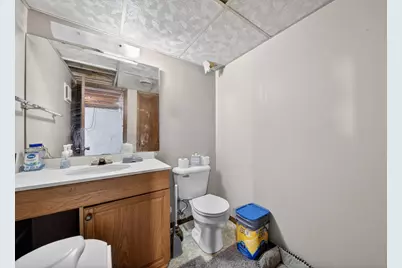 823  Tyler Rd, Howards Grove, WI 53083 - Photo 16