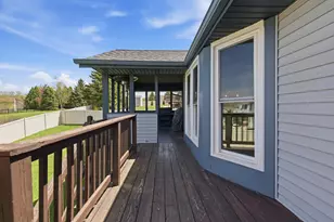 1140 Ellys Way, Slinger, WI 53086 - Photo 36