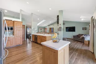 1140 Ellys Way, Slinger, WI 53086 - Photo 6
