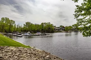 1341 Lauderdale Pl, Onalaska, WI 54650 - Photo 16