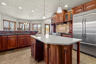 849 Whisper Falls Ln, Menasha, WI 54952 - Photo 14