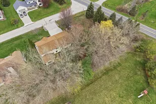 2146 Waverly Ct, Sheboygan, WI 53083 - Photo 34