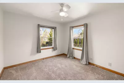8449 N Lake Dr, Bayside, WI 53217 - Photo 18