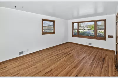 10117 W Cleveland Ave #10119, West Allis, WI 53227 - Photo 2