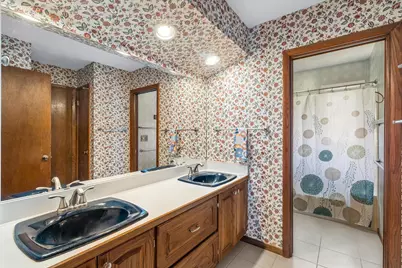 1123  Palamino Dr, Racine, WI 53402 - Photo 20