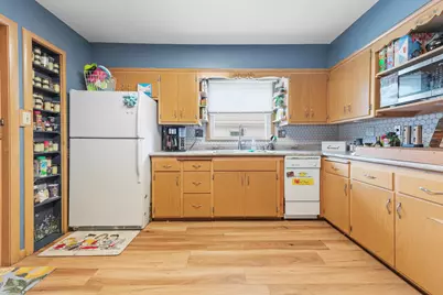 8831 W Hawthorne Ave #8833, Wauwatosa, WI 53226 - Photo 18