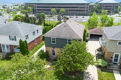 8831 W Hawthorne Ave #8833, Wauwatosa, WI 53226 - Photo 36