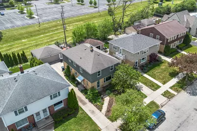 8831 W Hawthorne Ave #8833, Wauwatosa, WI 53226 - Photo 34