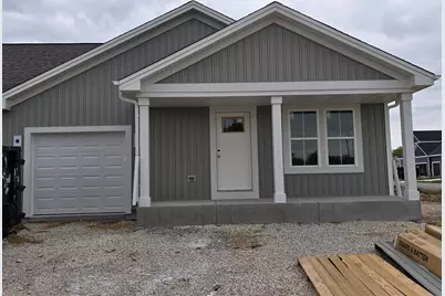 636  Harvest Ln, Hartford, WI 53027 - Photo 1