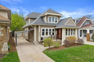 4213 N Larkin St, Shorewood, WI 53211 - Photo 2