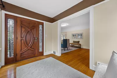 4213 N Larkin St, Shorewood, WI 53211 - Photo 6