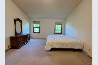 2146  Waverly Ct, Sheboygan, WI 53083 - Photo 26