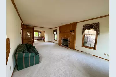 2146  Waverly Ct, Sheboygan, WI 53083 - Photo 12