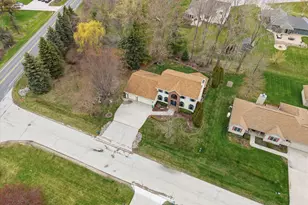 2146 Waverly Ct, Sheboygan, WI 53083 - Photo 32