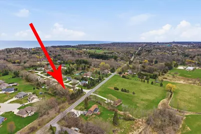 2146  Waverly Ct, Sheboygan, WI 53083 - Photo 20