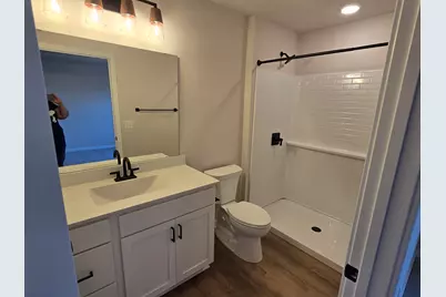 W219N16225  Primrose Ct, Jackson, WI 53037 - Photo 8