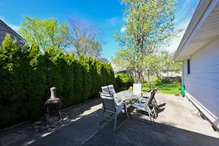 6469 N Garden Grove Ln, Glendale, WI 53209 - Photo 28